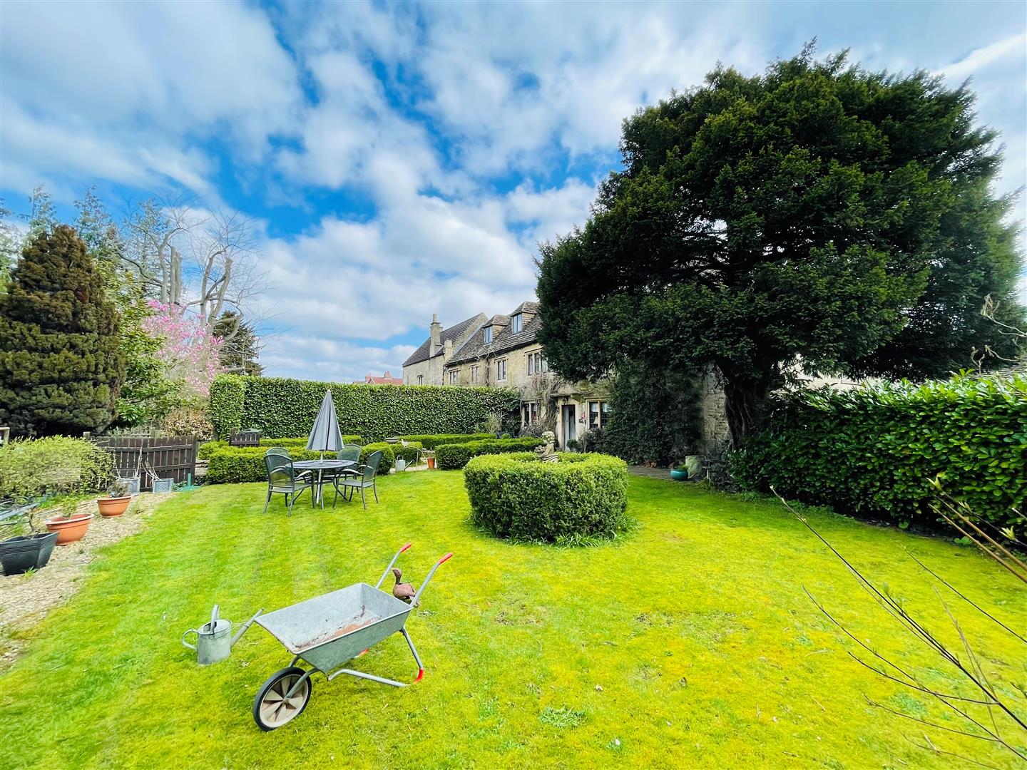 Shurnhold, Melksham Lock and Key